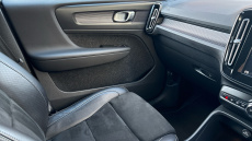 Volvo Xc40 1.5 T3 [163] R DESIGN 5dr Geartronic Petrol Estate